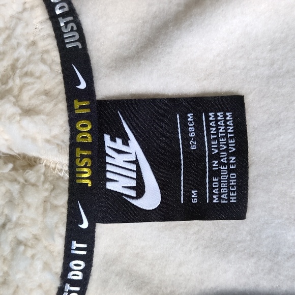 Nike Sherpa Full Zip Fleece Hooded Snow Suit, Pram, Coverall Size 6 months - Picture 3 of 8